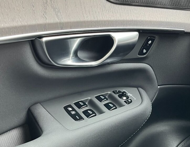 Volvo XC90 25