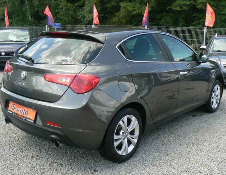 Alfa Romeo Giulietta 4