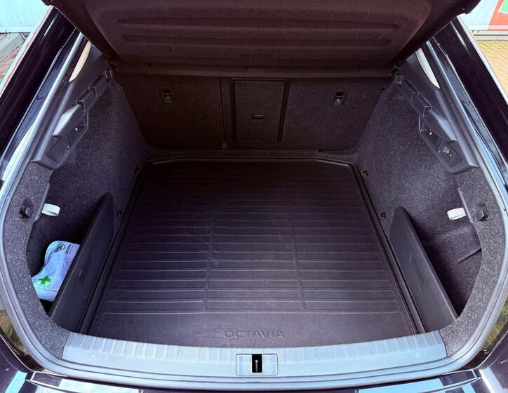 Škoda Octavia 10