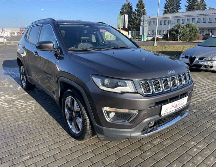 Jeep Compass 6