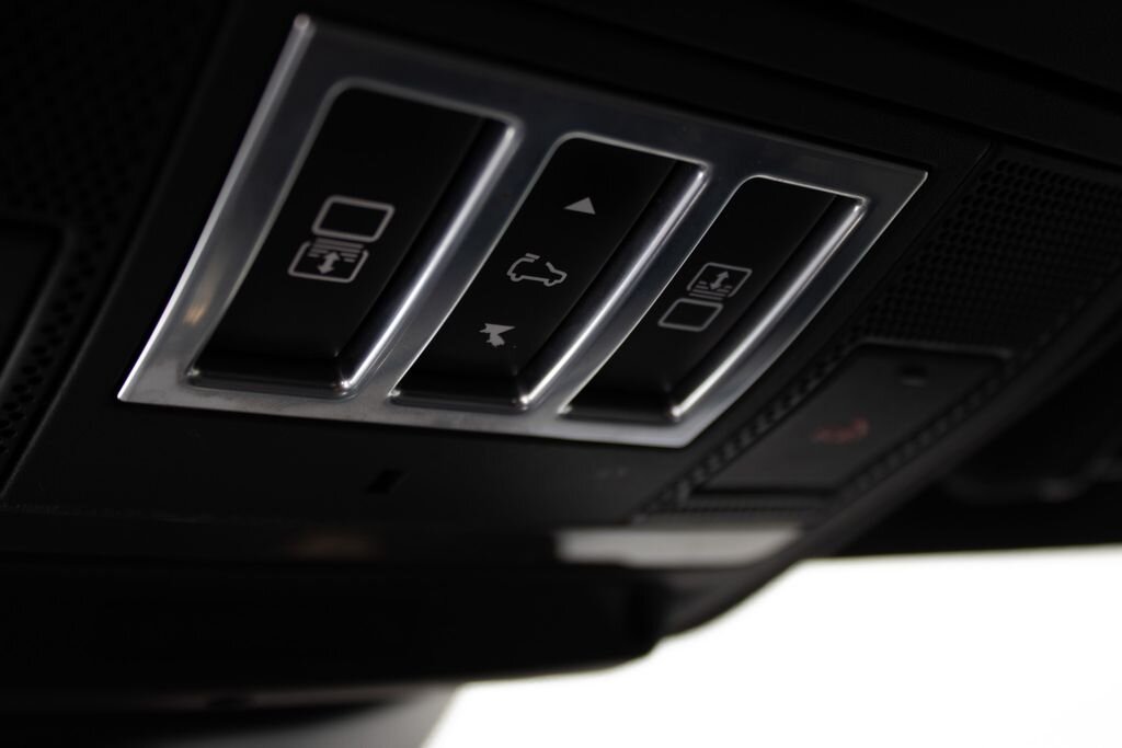 Land Rover Discovery SUV 3,0 l 190 kw