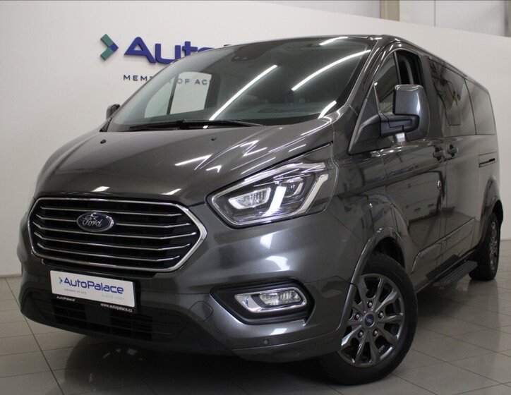 Ford Tourneo Custom MPV 2,0 l 136 kw