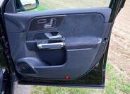 Mercedes-Benz GLB 13