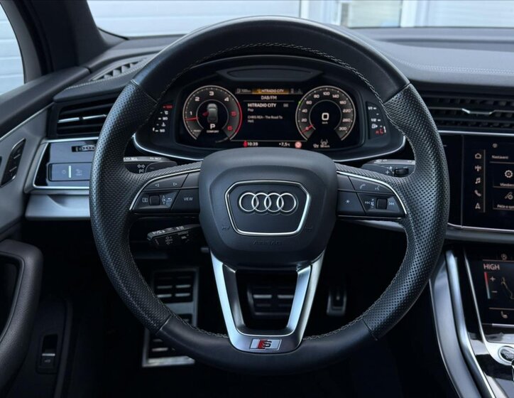 Audi Q7 SUV / Terénní 3,0 l 210 kw