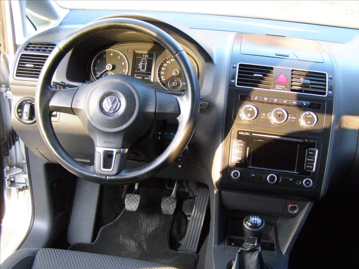 Volkswagen Touran MPV 1,2 l 77 kw