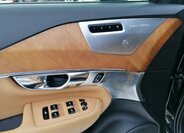 Volvo XC90 Kombi 2,0 l 165 kw