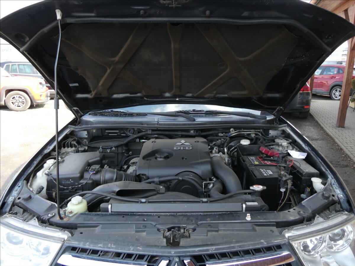 Mitsubishi L200 Pick-up 2,5 l 100 kw