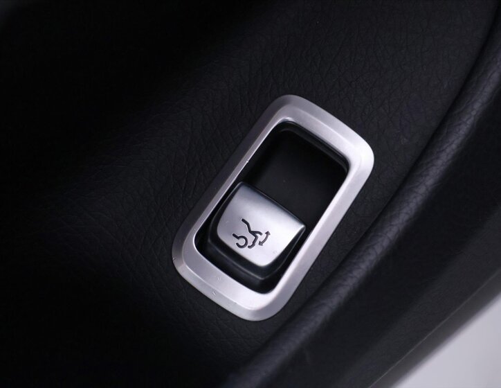 Mercedes-Benz Třídy S Sedan / Limuzína 4,7 l 335 kw