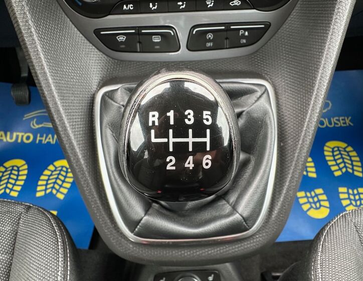 Ford Tourneo Connect 13