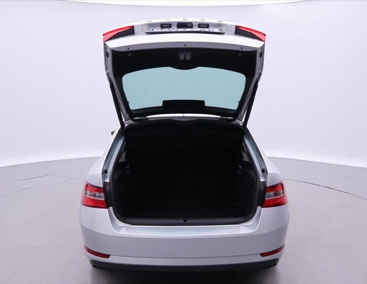 Škoda Superb Liftback 2,0 l 147 kw