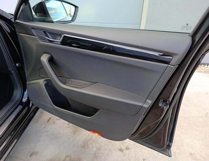 Škoda Superb Kombi 2,0 l 140 kw