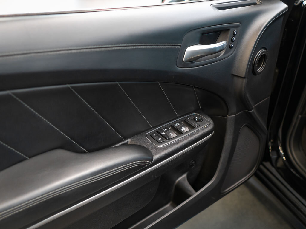 Dodge Charger Sedan / Limuzína 6,4 l 361 kw