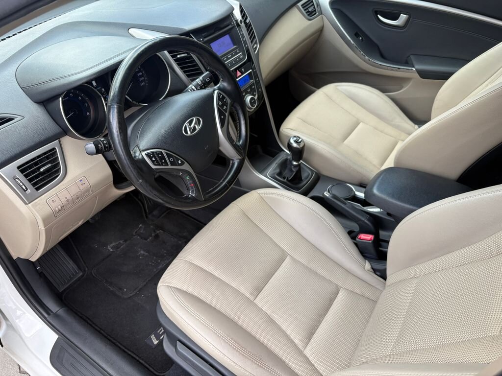 Hyundai i30 Kombi 1,6 l 99 kw