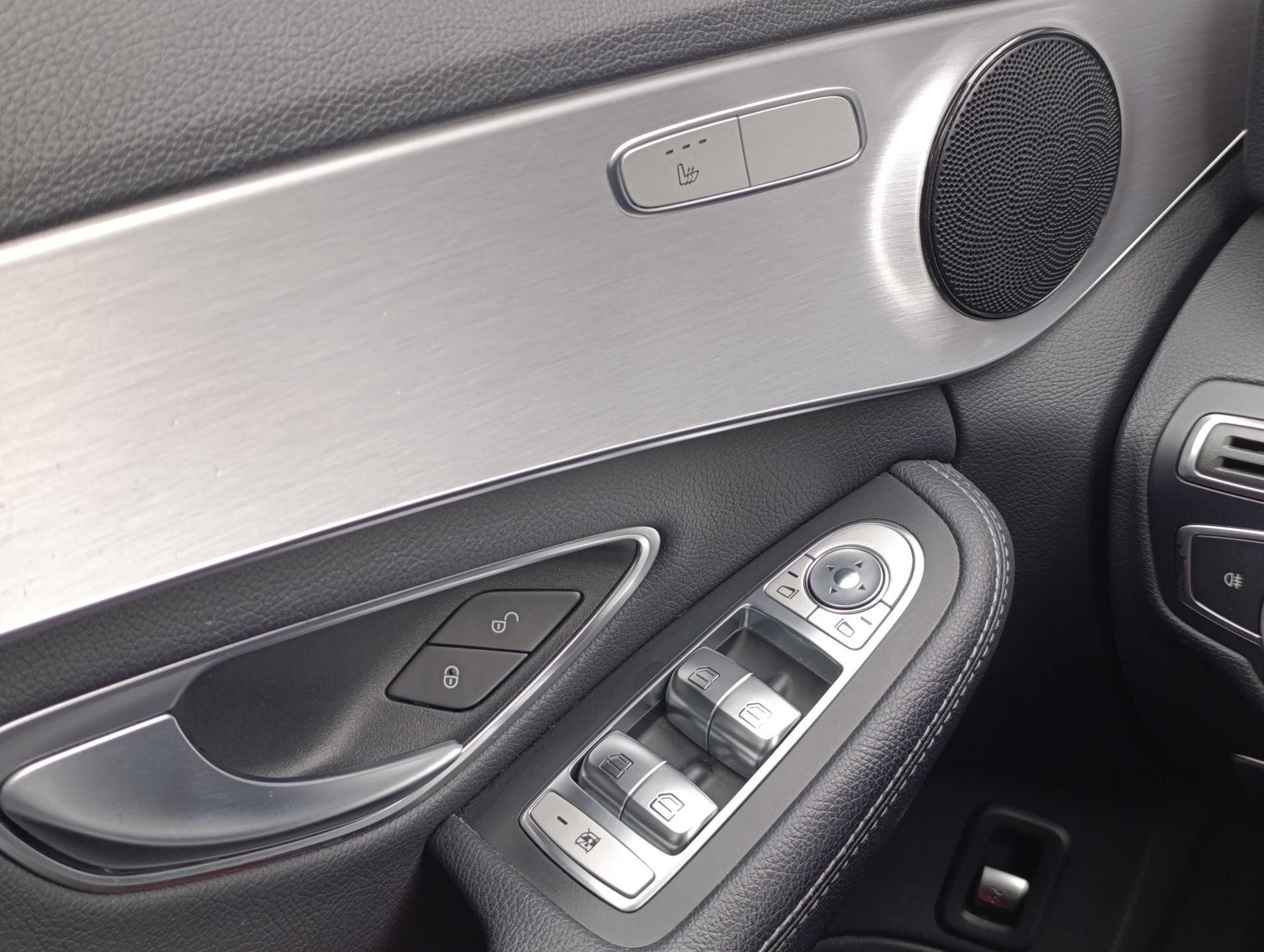 Mercedes-Benz Třídy C Sedan / Limuzína 2,1 l 125 kw