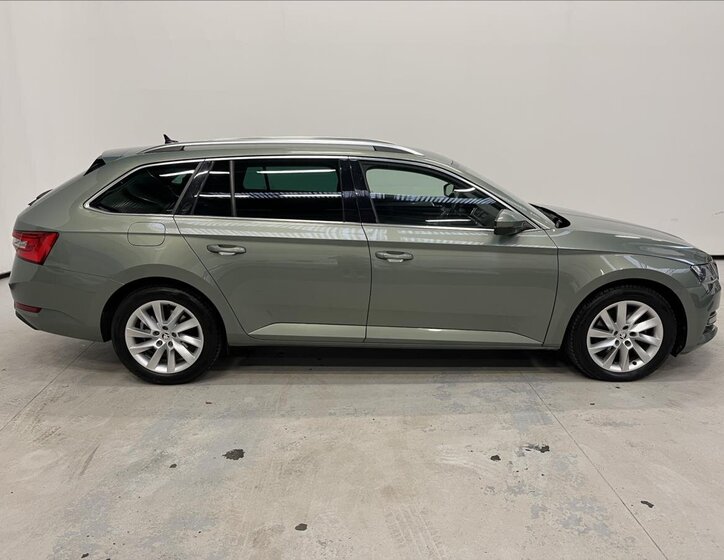Škoda Superb Kombi 2,0 l 110 kw