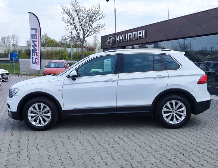 Volkswagen Tiguan 8