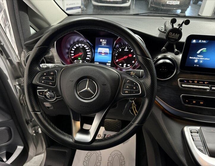 Mercedes-Benz Třídy V Kombi 2,0 l 174 kw