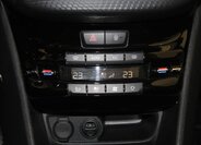 Peugeot 208 Hatchback 1,2 l 81 kw