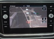 Volkswagen T-Roc SUV / Terénní 2,0 l 140 kw