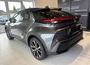 Toyota C-HR SUV 1,8 l 103 kw