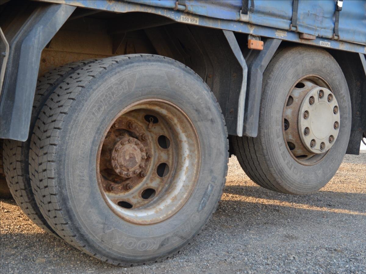 Renault Ostatní Valník 10,8 l 332 kw