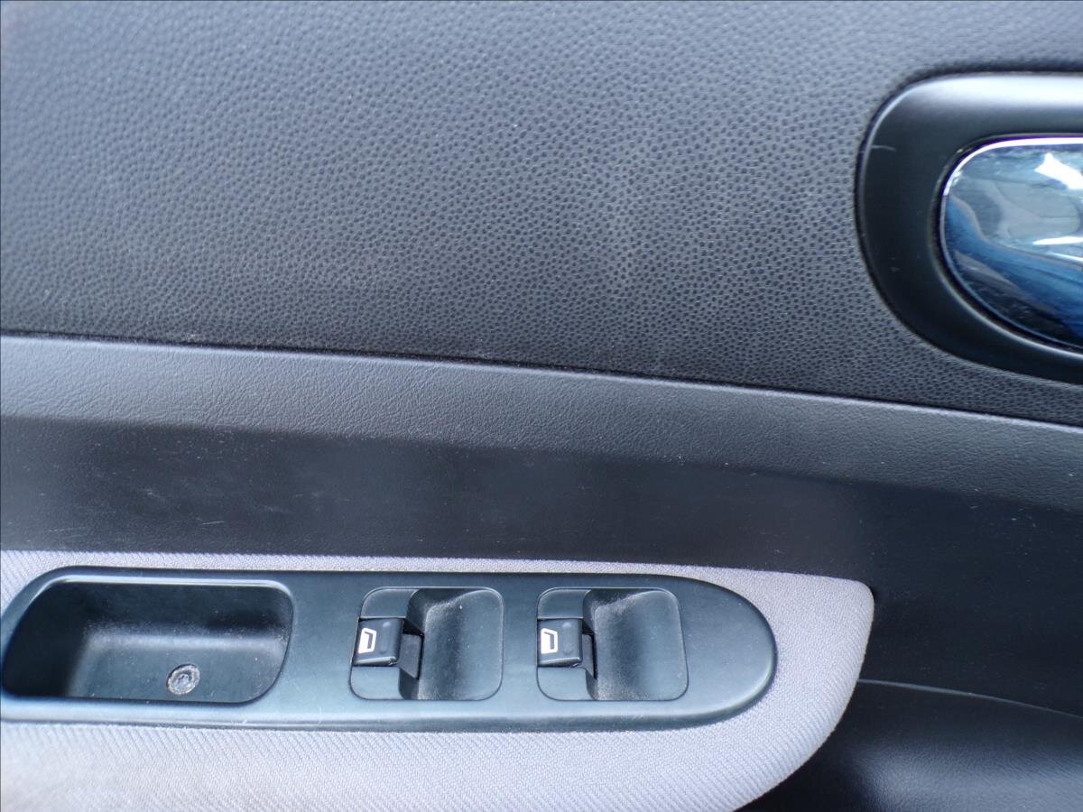 Peugeot 307 Hatchback 1,6 l 80 kw