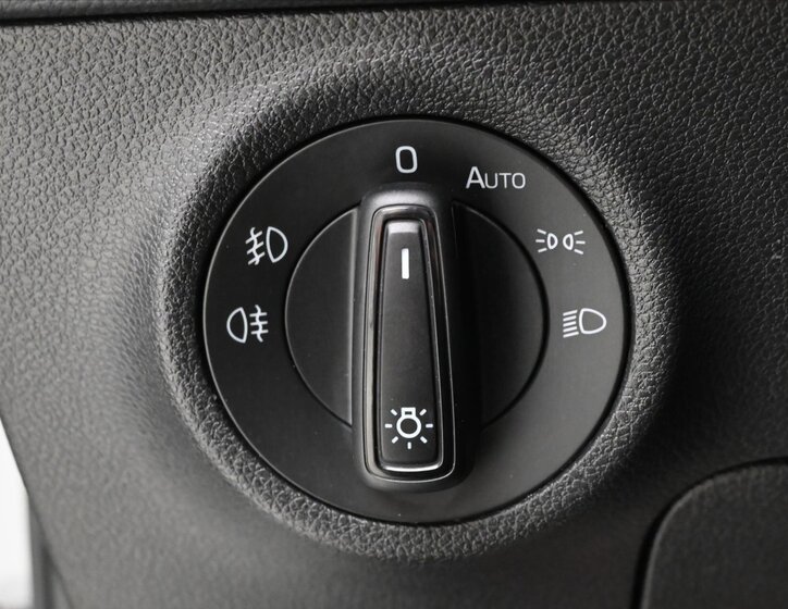 Škoda Karoq SUV / Terénní 1,5 l 110 kw