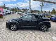 Toyota C-HR SUV / Terénní 1,8 l 72 kw
