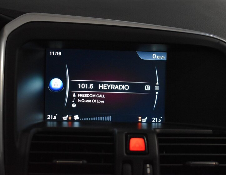 Volvo XC60 SUV / Terénní 2,0 l 100 kw