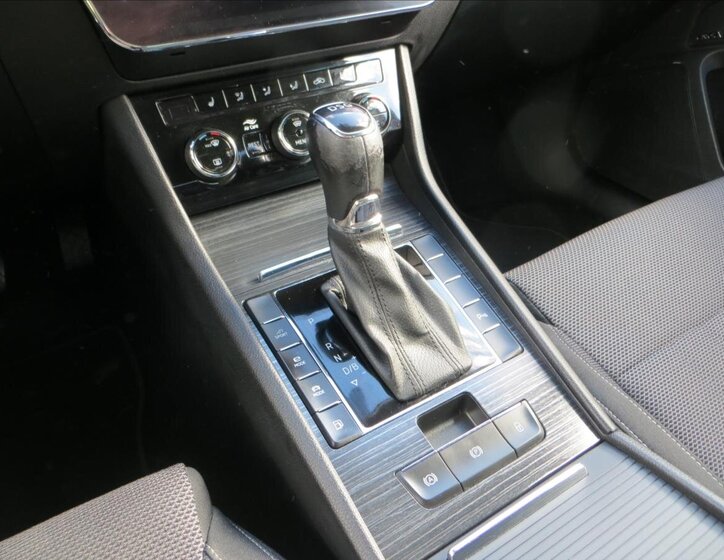 Škoda Superb Liftback 1,4 l 115 kw