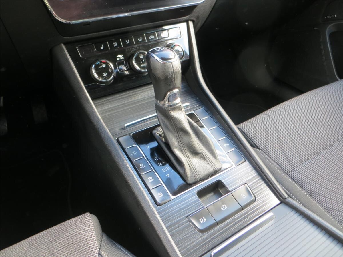 Škoda Superb Liftback 1,4 l 115 kw