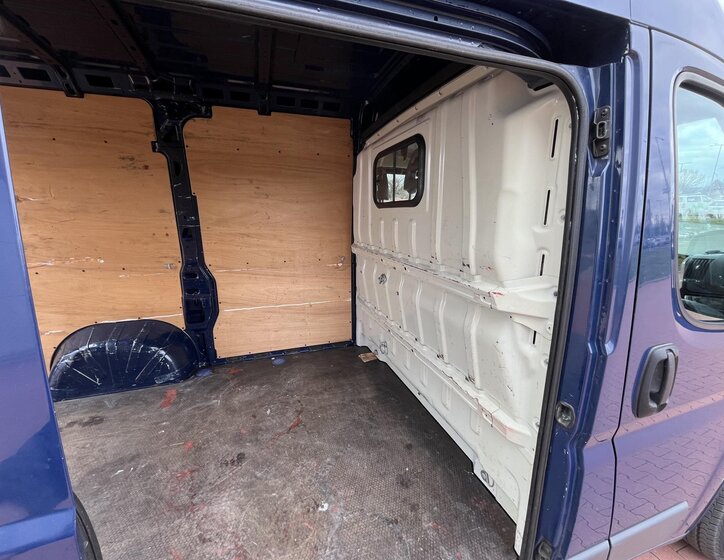 Peugeot Boxer Skříň 2,2 l 81 kw