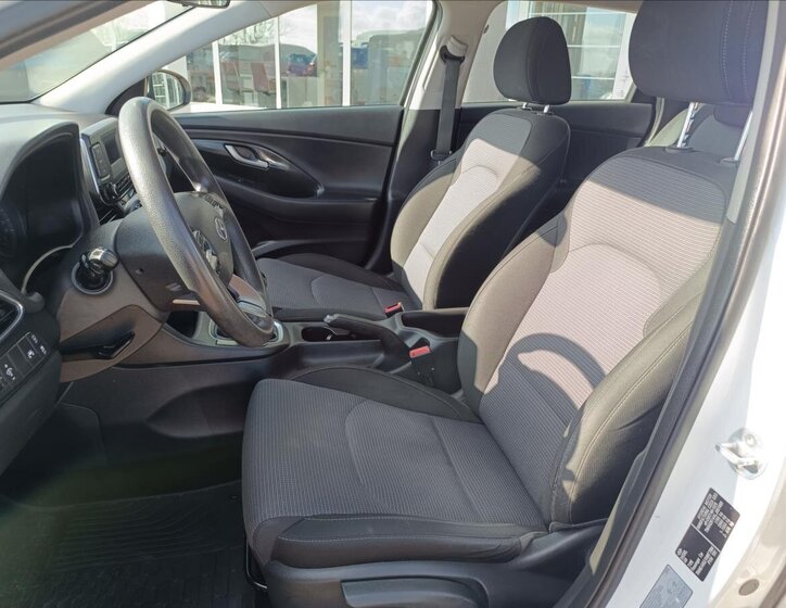 Hyundai i30 Kombi 1,4 l 73 kw