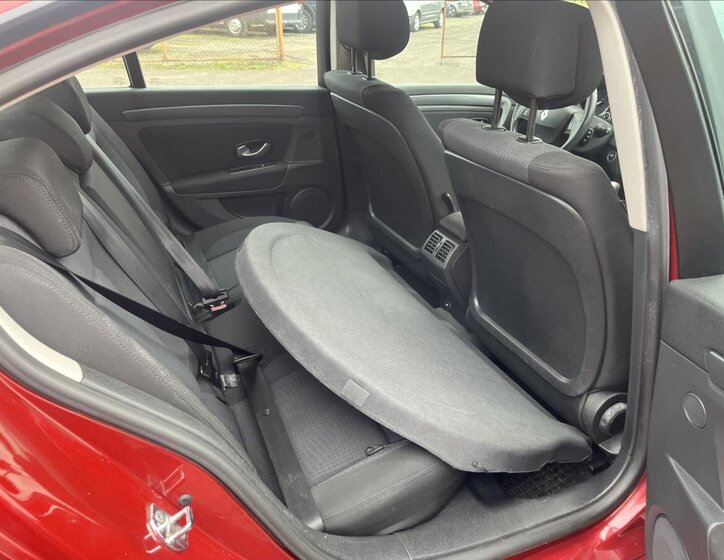 Renault Laguna Liftback 1,5 l 81 kw