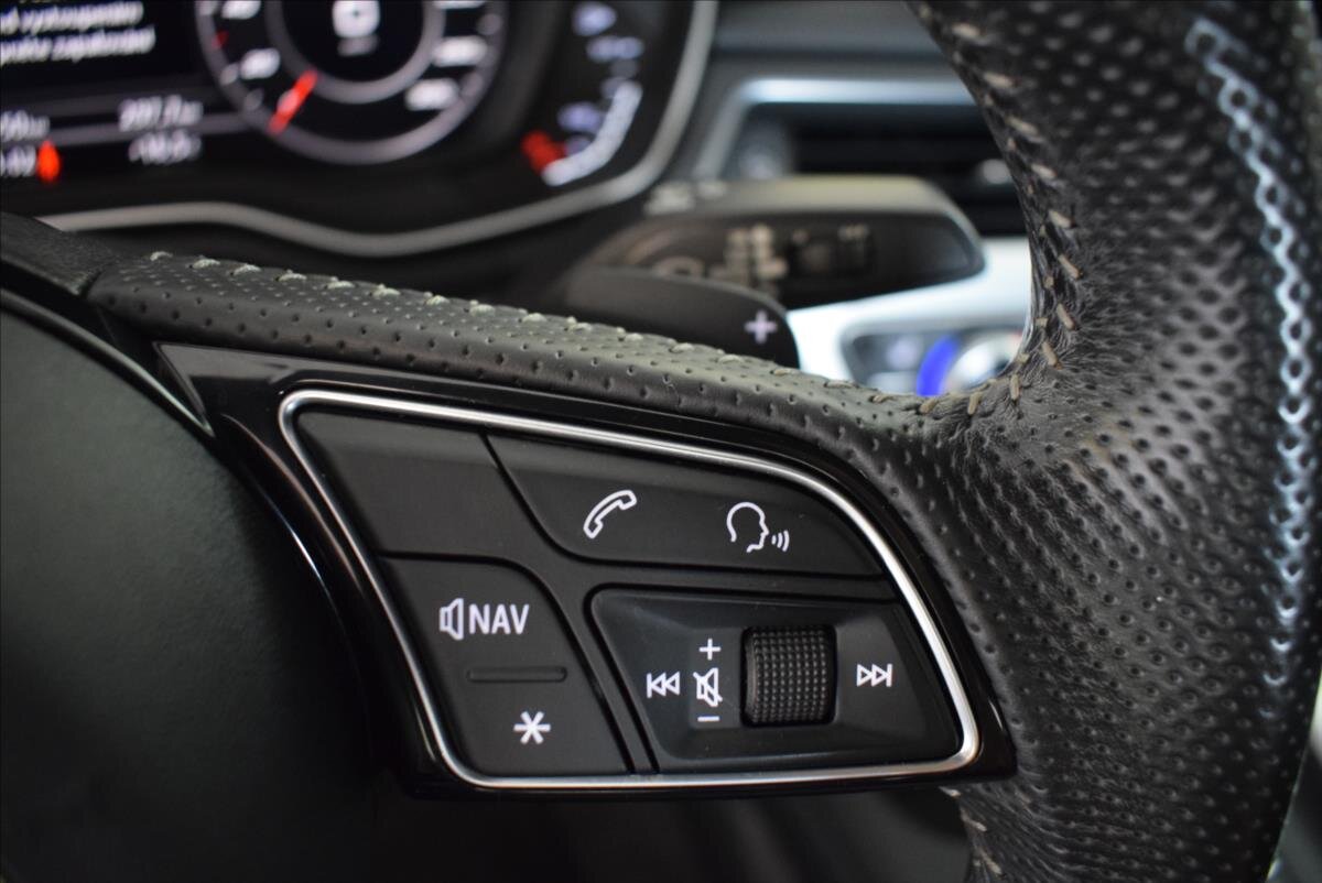 Audi A4 Sedan / Limuzína 2,0 l 140 kw