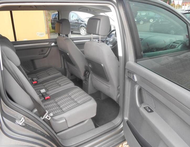 Volkswagen Touran 18