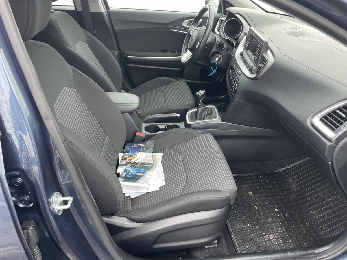 KIA Ceed Hatchback 998,0 73 kw