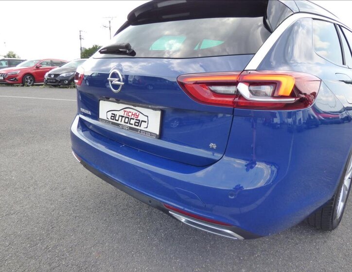 Opel Insignia Kombi 2,0 l 154 kw