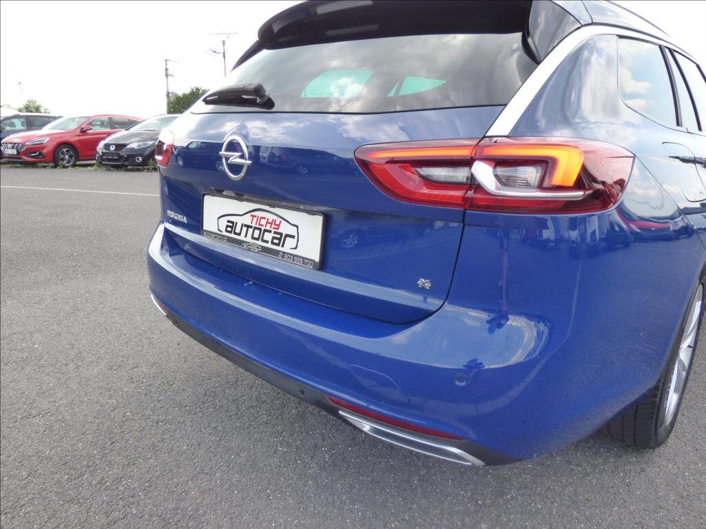 Opel Insignia Kombi 2,0 l 154 kw