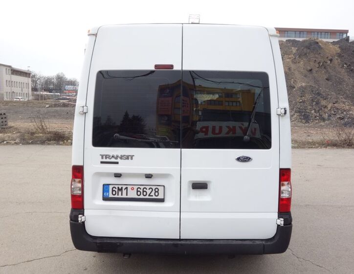Ford Transit 9