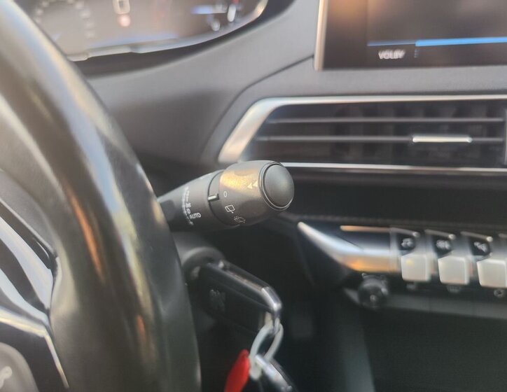 Peugeot 5008 SUV / Terénní 1,2 l 96 kw