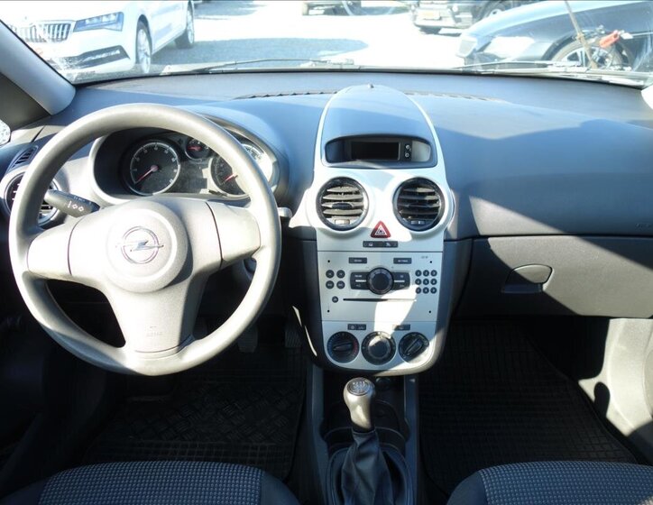 Opel Corsa Hatchback 1,2 l 59 kw