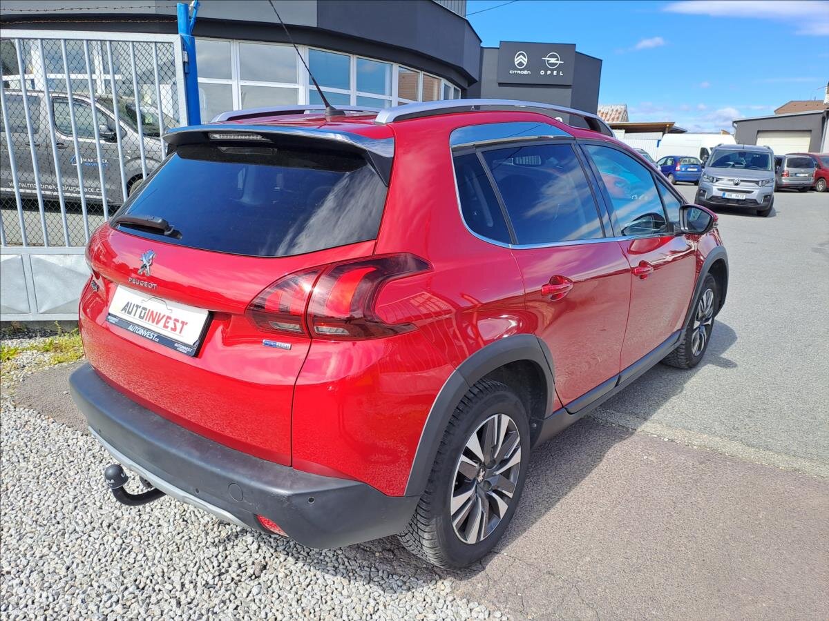 Peugeot 2008 MPV 1,2 l 81 kw
