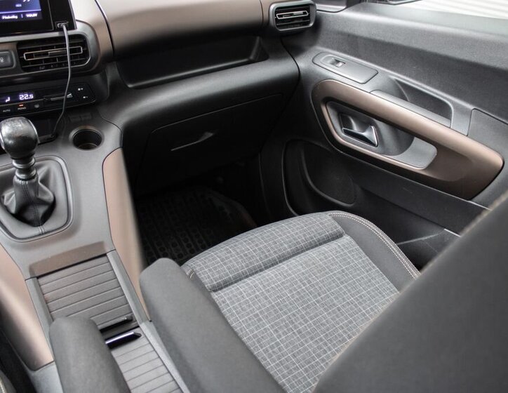 Peugeot Rifter VAN-Minibus 1,5 l 96 kw