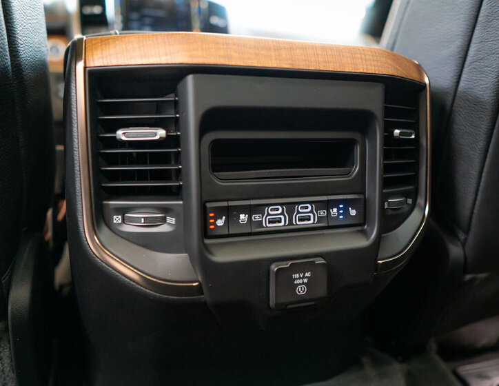 Dodge RAM Pick-up 5,7 l 291 kw