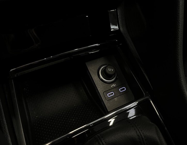 Škoda Karoq SUV 1,5 l 110 kw