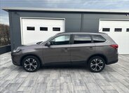 Mitsubishi Outlander SUV / Terénní 2,3 l 110 kw