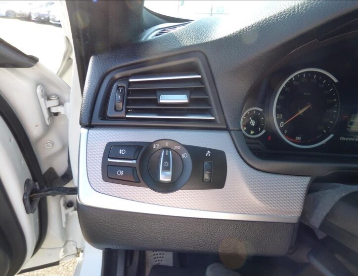 BMW Řada 5 Kombi 2,0 l 160 kw