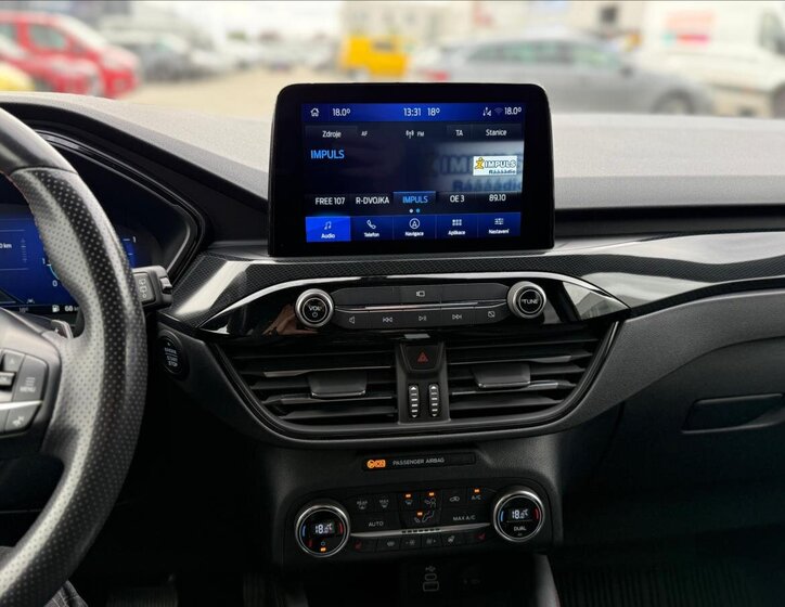 Ford Kuga SUV / Terénní 2,0 l 140 kw