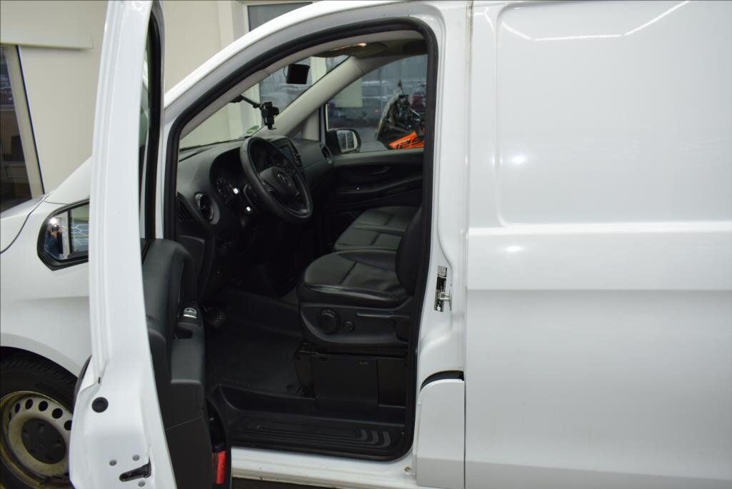 Mercedes-Benz Vito Skříň 2,0 l 120 kw